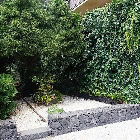 Bed & Breakfast Rosso Vulcano 3*