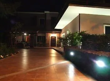 Bed & Breakfast Rosso Vulcano 3*