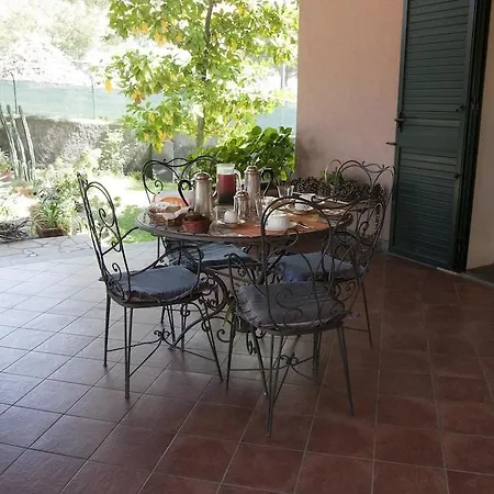 Rosso Vulcano Frühstückspension 3*