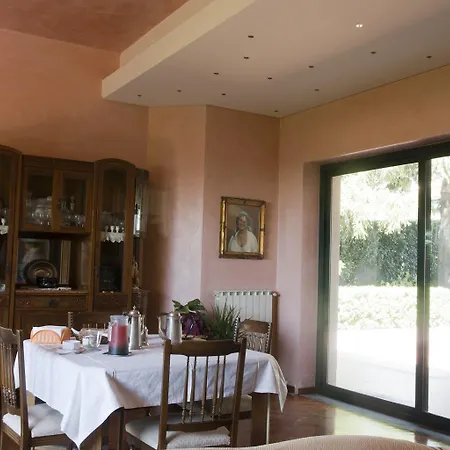 Rosso Vulcano Bed & Breakfast 3*