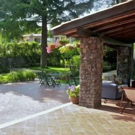 Bed & Breakfast Rosso Vulcano 3*