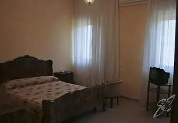 Couette-café Rosso Vulcano 3*