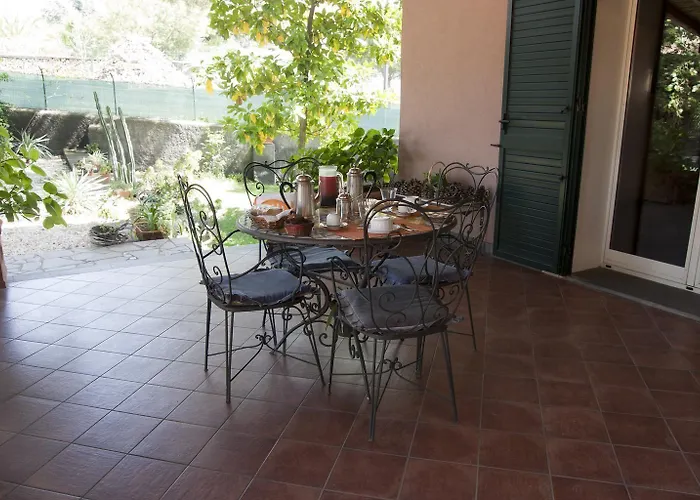 Rosso Vulcano Couette-café Nicolosi